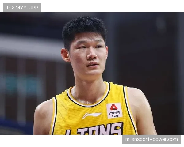 胡金秋家里装修得像豪宅，这身价普通人一辈子攒不来吧？